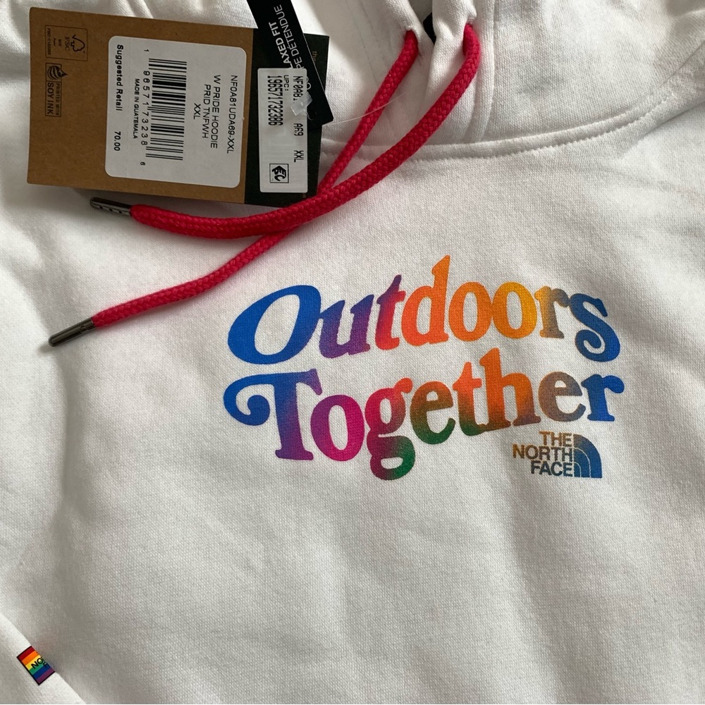 The North Face White Hooded Sweatshirt - Picture 5 of 9